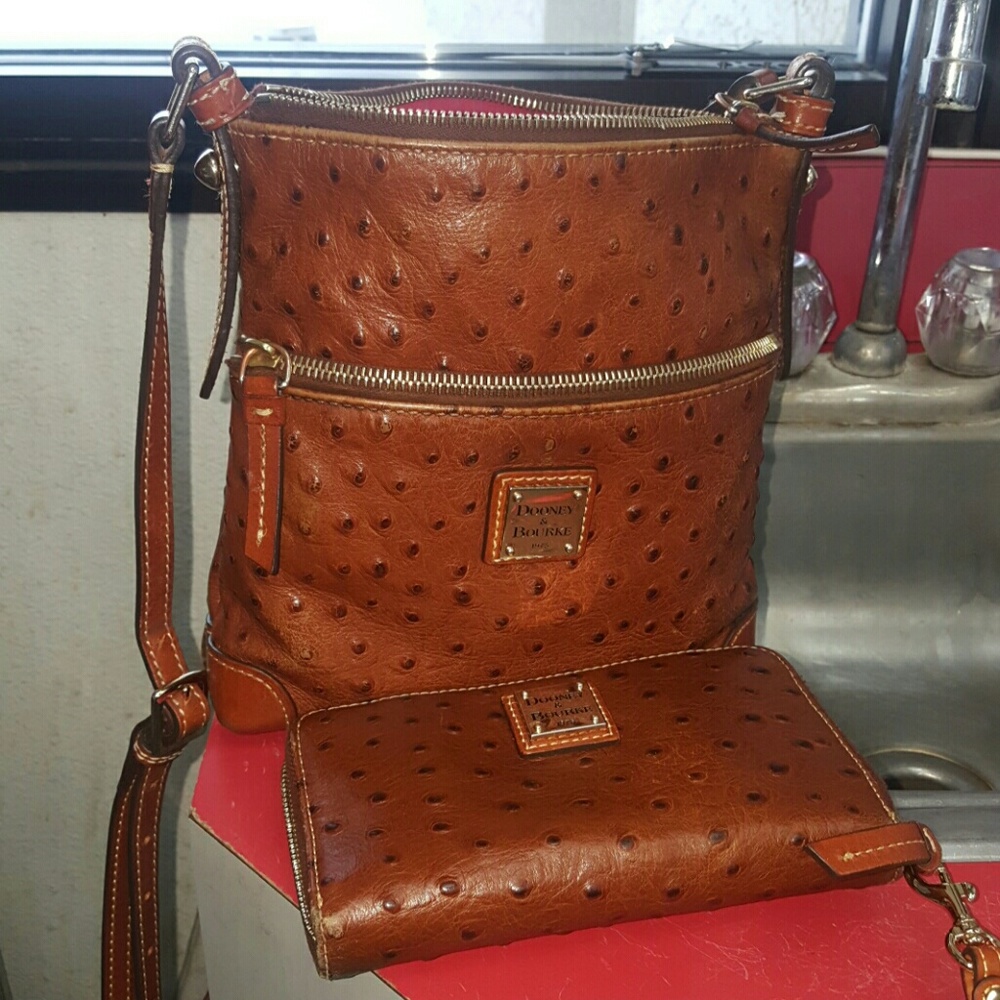 Dooney & Bourke